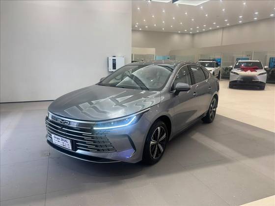 BYD KING 1.5 DM-I PHEV GS AUTOMÁTICO BYD KING 1.5 DM-I PHEV GS AUTOMÁTICO